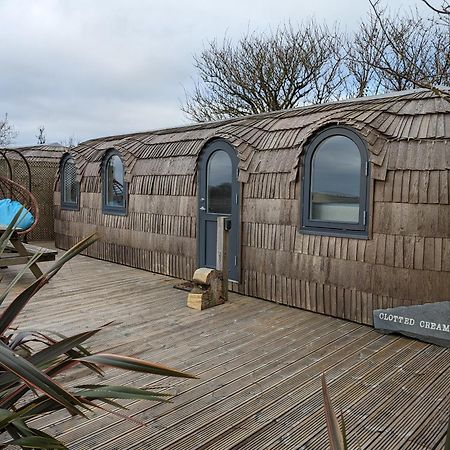 Clotted Cream -Lydcott Glamping, Cornish Sea Views Villa Looe Dış mekan fotoğraf